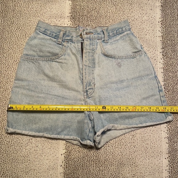 Vintage Denim Shorts - Picture 5 of 5